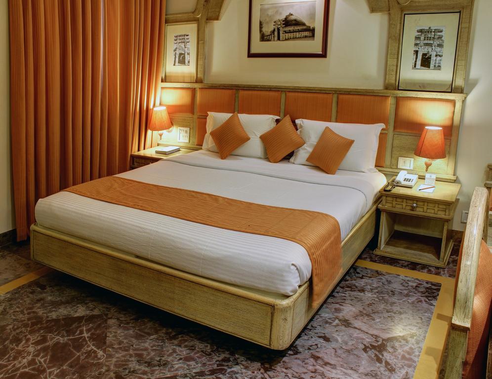 Palace On Ganges - Heritage Hotel Váránasí Exteriér fotografie